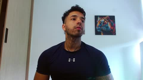 Darius Phoenix  online show from 07.17.26