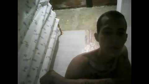 Snapshot of darjhon_m320 chatting on 12.15.25 darjhon_m320 online show from 12.15.25