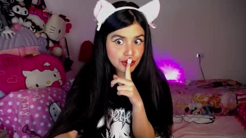 Moony online show from 12.04.25