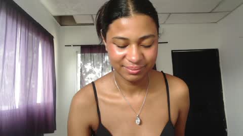 Snapshot of dark_enchantress_ chatting on 03.13.26 Sofia online show from 03.13.26