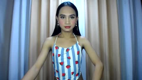 Snapshot of dark_hurohuro19 chatting on 06.25.26 LIANNA online show from 06.25.26