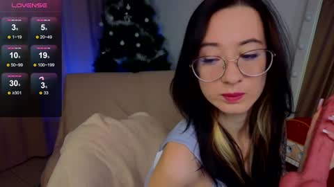 Snapshot of dark_lola_ chatting on 12.22.24 Lola online show from 12.22.24