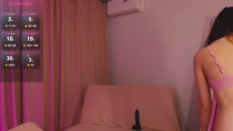 Snapshot of dark_lola_ chatting on 12.29.24 Lola online show from 12.29.24