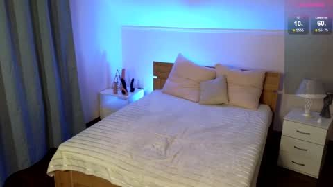 Snapshot of dark_lola_ chatting on 01.13.25 Lola online show from 01.13.25