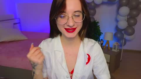 Snapshot of dark_lola_ chatting on 01.27.25 Lola online show from 01.27.25