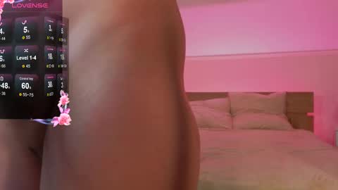 Snapshot of dark_lola_ chatting on 02.13.25 Lola online show from 02.13.25