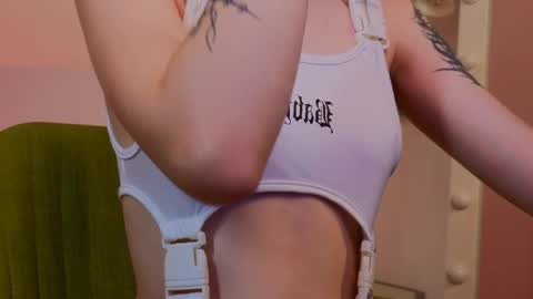 Snapshot of dark_lola_ chatting on 02.23.25 Lola online show from 02.23.25