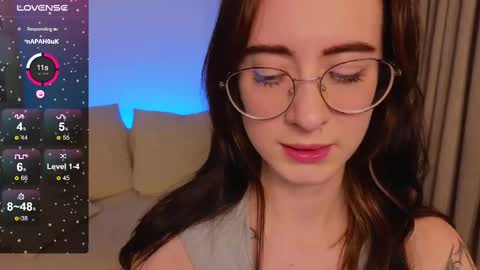 Snapshot of dark_lola_ chatting on 03.01.25 Lola online show from 03.01.25