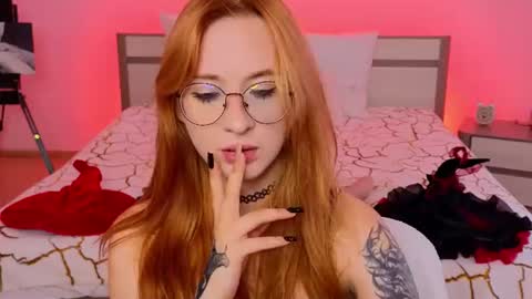 Lola online show from 06.26.26
