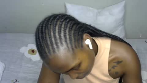 dark_lovly online show from 10.20.25