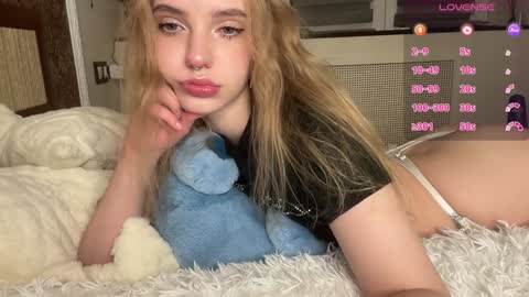 Snapshot of dark_side1213 chatting on 12.04.24 Darkside online show from 12.04.24