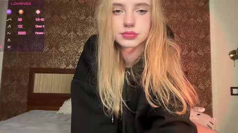 Snapshot of dark_side1213 chatting on 12.20.24 Darkside online show from 12.20.24