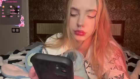 Snapshot of dark_side1213 chatting on 02.11.25 Darkside online show from 02.11.25