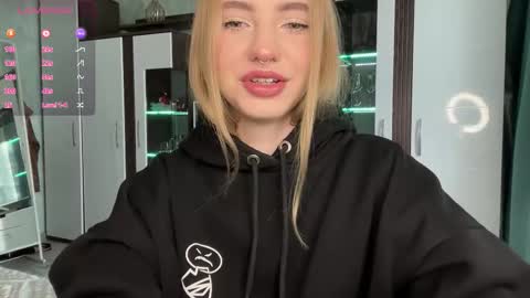 Snapshot of dark_side1213 chatting on 09.15.25 Darkside online show from 09.15.25