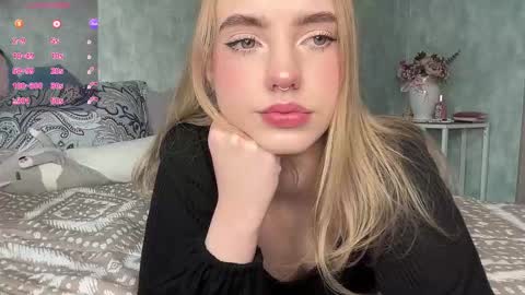 Snapshot of dark_side1213 chatting on 10.09.25 Darkside online show from 10.09.25