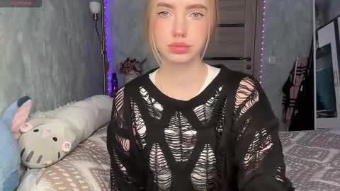 Snapshot of dark_side1213 chatting on 11.05.25 Darkside online show from 11.05.25