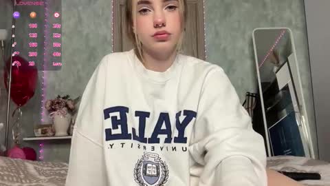 Snapshot of dark_side1213 chatting on 12.03.25 Darkside online show from 12.03.25