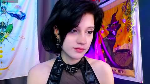 Snapshot of dark_vamp_ chatting on 12.28.24 Vamp  online show from 12.28.24