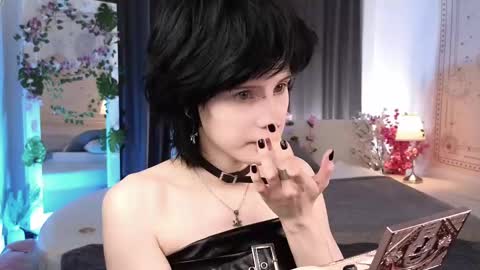 Snapshot of dark_vamp_ chatting on 03.07.25 Vamp  online show from 03.07.25