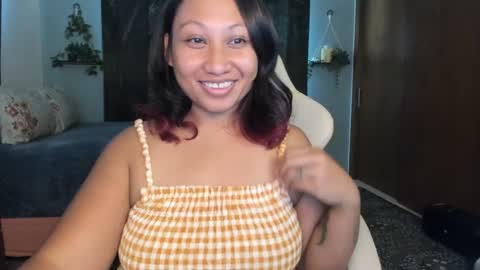 Snapshot of darkfairys chatting on 09.30.25 SweetCreamer online show from 09.30.25