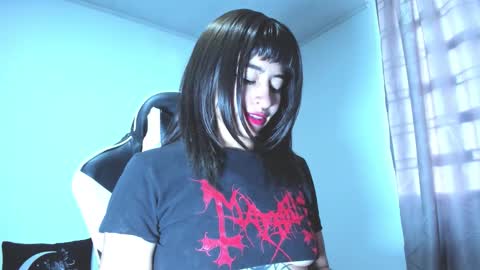 Hi Im Yuri  independent modelhelp me get my 111 hands upuwu online show from 02.18.26