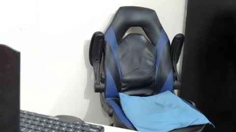 Snapshot of darkkras chatting on 05.28.26 Darkkras online show from 05.28.26