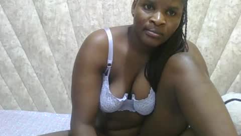 Snapshot of darknipples2 chatting on 06.25.26 SHANICE online show from 06.25.26