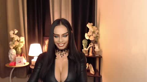 HAPPY BIRTHDAY MISTRESS MADRIANA online show from 01.30.25