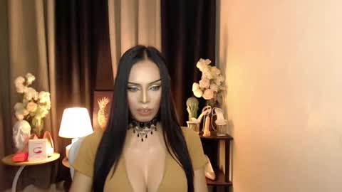 HAPPY BIRTHDAY MISTRESS MADRIANA online show from 02.02.25