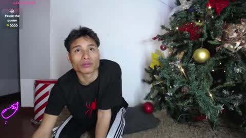 Snapshot of darkviper26 chatting on 12.11.24 darkviper26 online show from 12.11.24