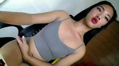 Snapshot of darkxmonica1111 chatting on 04.29.26 its me monica online show from 04.29.26