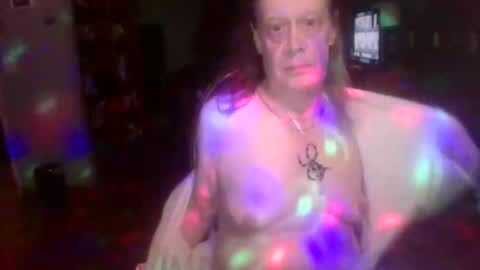 darla_darling1222101 online show from 04.18.26