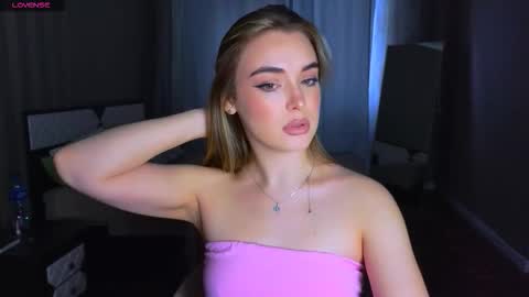 Darlina online show from 12.20.25