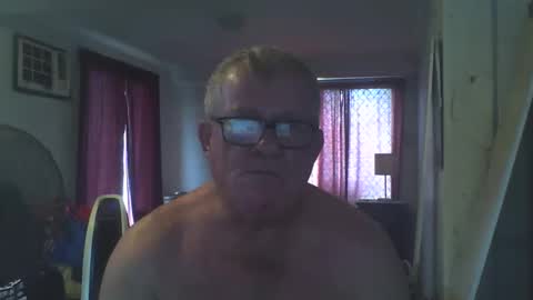 Snapshot of darwincock chatting on 12.27.24 darwincock online show from 12.27.24