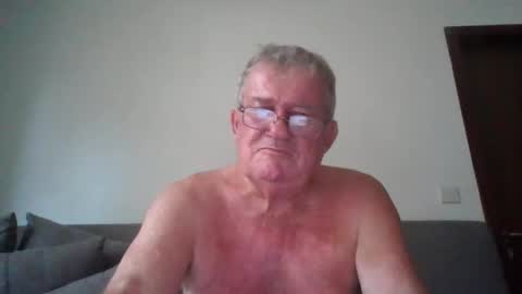 Snapshot of darwincock chatting on 06.11.26 darwincock online show from 06.11.26