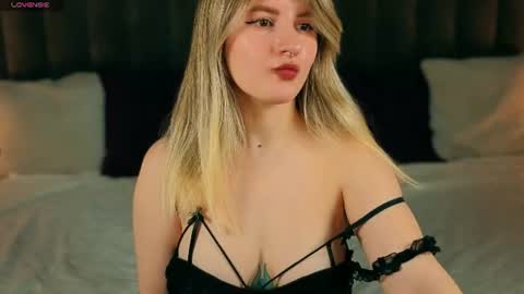 daryana_gray online show from 06.16.26