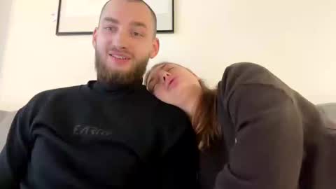 kisses4u  thanks follow me i like new follow  online show from 12.23.24