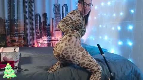 DashaHart online show from 12.13.25