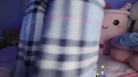 Snapshot of datekiara chatting on 12.29.24 Kiara  online show from 12.29.24