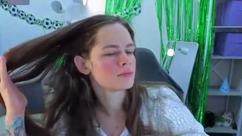 Snapshot of datsi_benson chatting on 07.09.26 Datsi Benson online show from 07.09.26