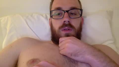 Snapshot of dav_luv4u chatting on 10.13.25 dav_luv4u online show from 10.13.25