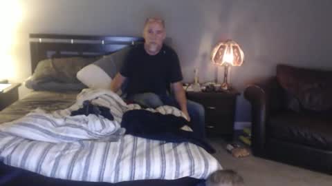 Snapshot of davejones454545 chatting on 11.14.25 Dave online show from 11.14.25