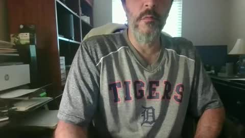 Snapshot of davethebooky chatting on 05.14.26 Dave online show from 05.14.26