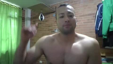 Snapshot of david131603 chatting on 11.04.25 Davi10 online show from 11.04.25