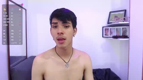 Snapshot of david_925_ chatting on 11.12.25 David online show from 11.12.25