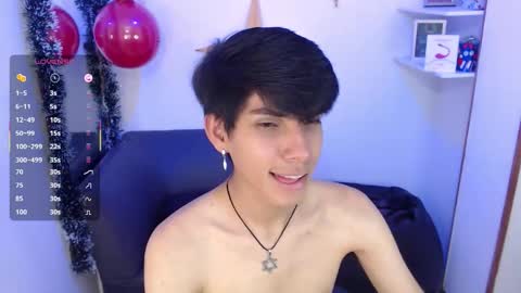 Snapshot of david_925_ chatting on 12.18.25 David online show from 12.18.25