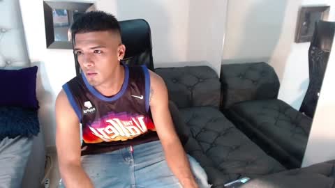 Snapshot of david_bandercock chatting on 12.22.24 david_bandercock online show from 12.22.24