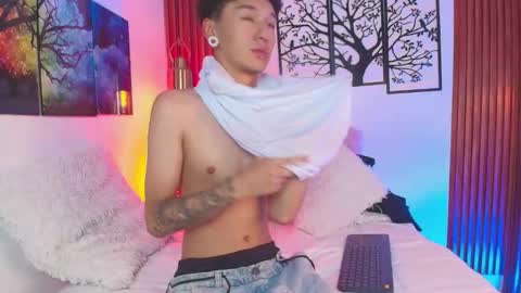 Snapshot of david_banks_ chatting on 02.05.26 David online show from 02.05.26