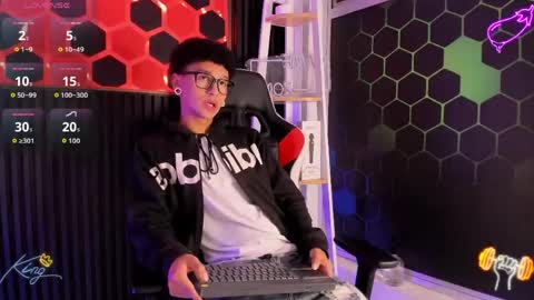 David online show from 04.16.26