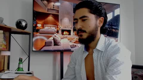 Hey im David that loves to explore and speak their fantasies. Very open talktative and nice. Feel free to chat with me online show from 01.07.25